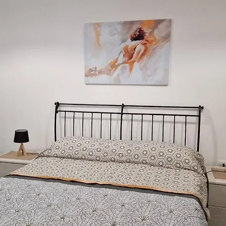 Casa Donna Rudiae Centro Apartment *